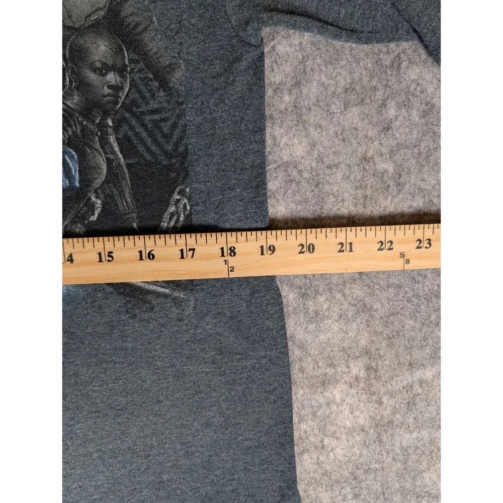 Marvel Black Panther Long Sleeve Graphic‎ T-Shirt Men's M Heather Grey MCU